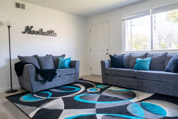 $1,900 | 3902 Drakes Branch Road, Nashville, TN 37218