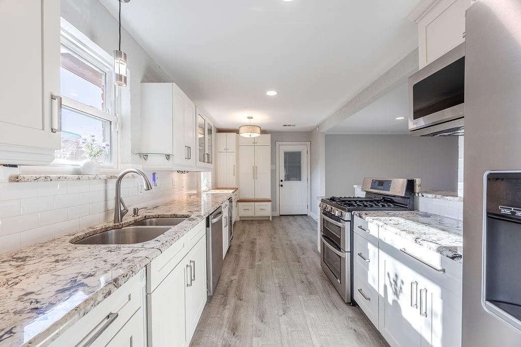 8415 Hunnicut Road Dallas, TX 75228 - Photo 11 of 39