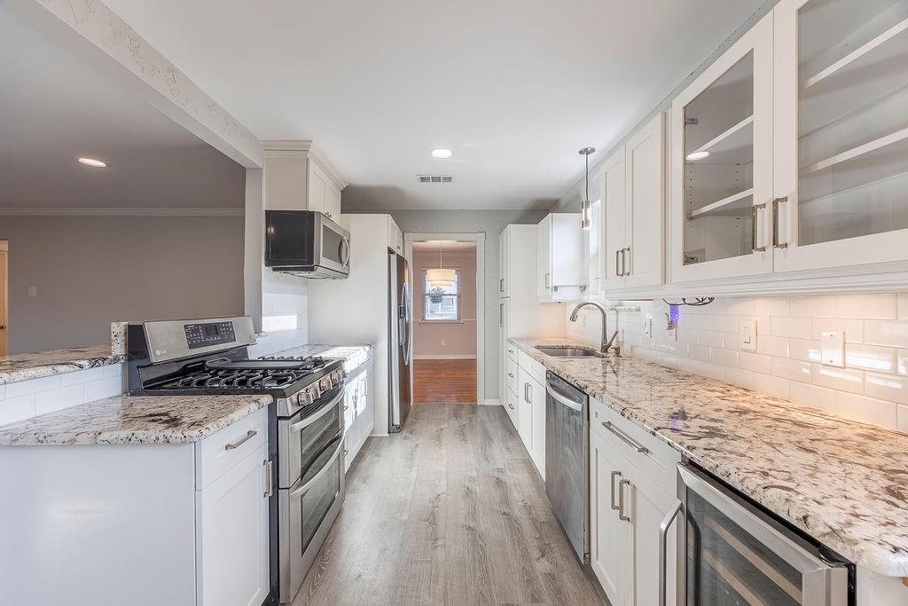 8415 Hunnicut Road Dallas, TX 75228 - Photo 12 of 39