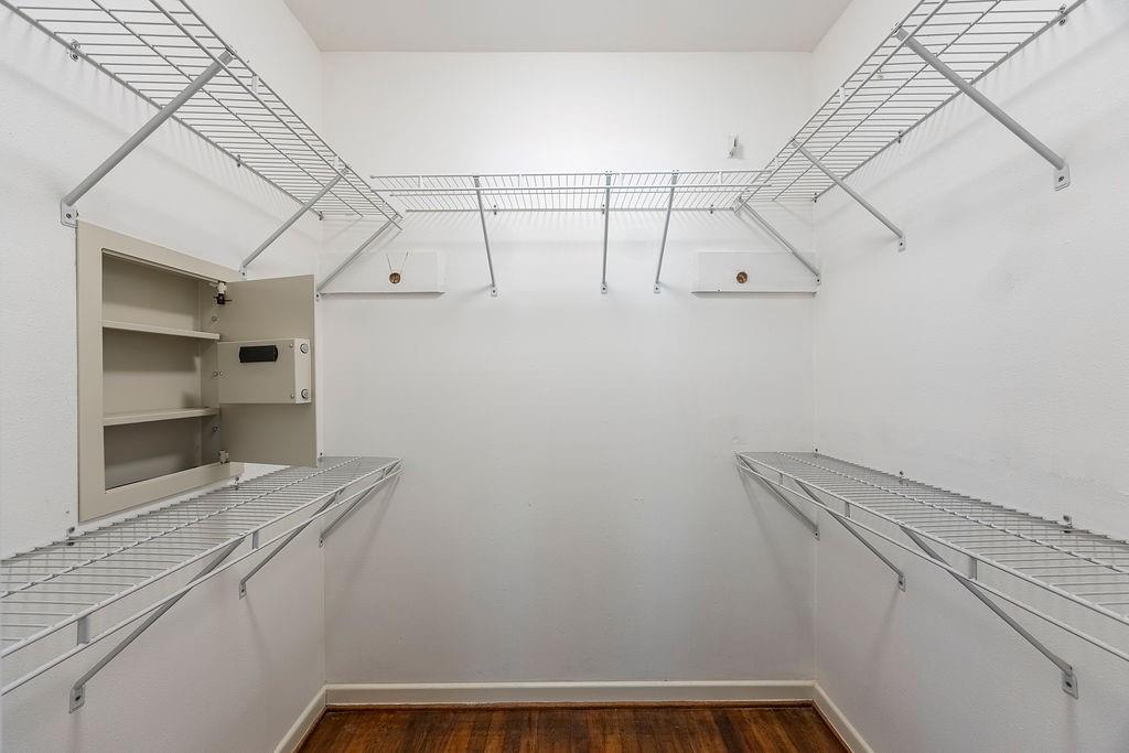 8415 Hunnicut Road Dallas, TX 75228 - Photo 37 of 39