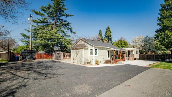 $692,000 | 1174 Victory Lane, Concord, CA 94520
