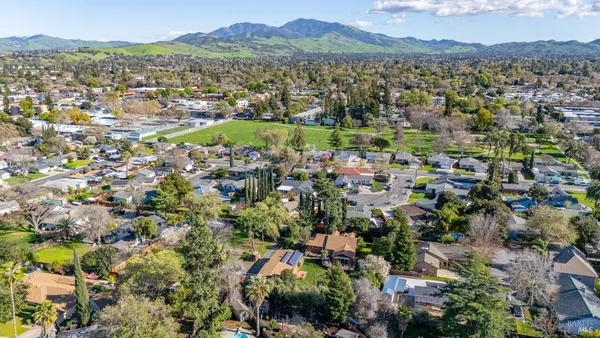 $692,000 | 1174 Victory Lane, Concord, CA 94520