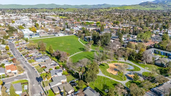 $692,000 | 1174 Victory Lane, Concord, CA 94520