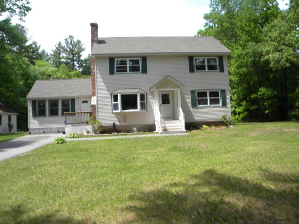 75 Auburn Road Londonderry, NH 03053 - Photo 1 of 36