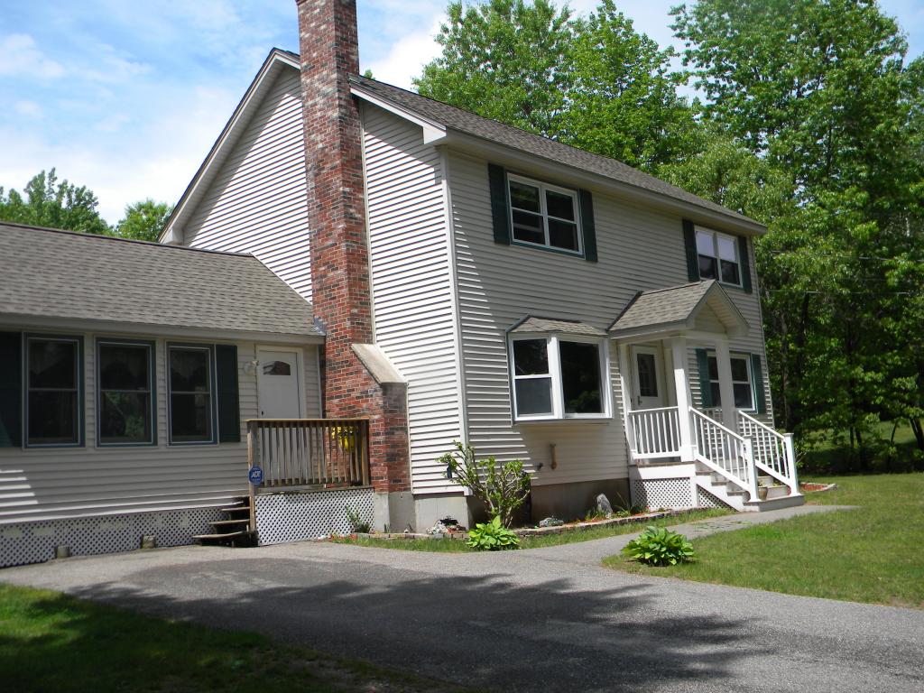 75 Auburn Road Londonderry, NH 03053 - Photo 2 of 36