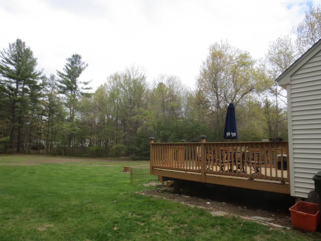 75 Auburn Road Londonderry, NH 03053 - Photo 29 of 36