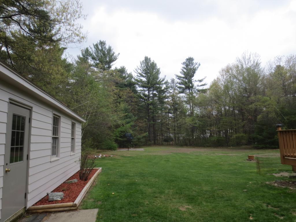 75 Auburn Road Londonderry, NH 03053 - Photo 35 of 36