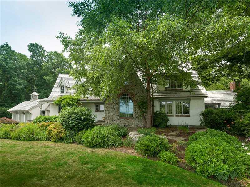 44 Tower Road Kittery Point, ME 03905 - Photo 3 of 32 Exterior Front. Totally remodeled in...