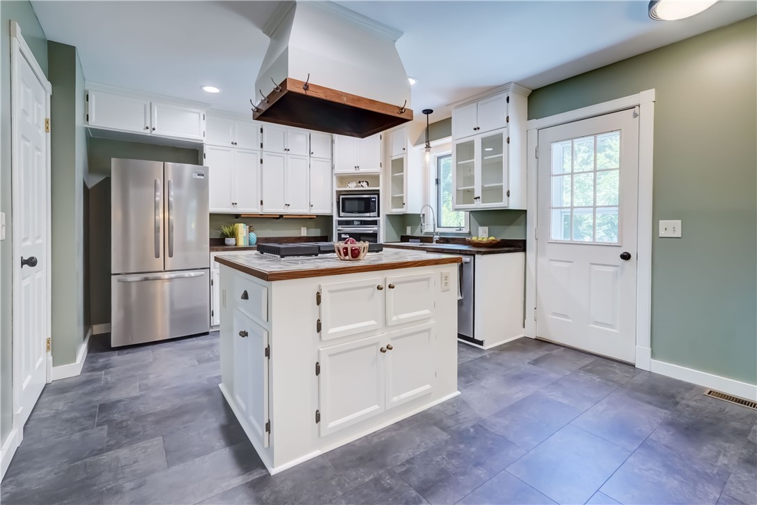 5659 Slocum Road Ontario, NY 14519 - Photo 13 of 41