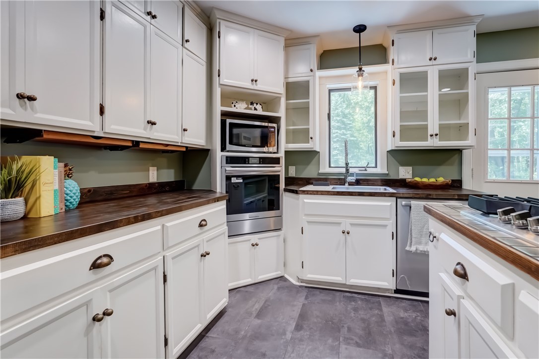 5659 Slocum Road Ontario, NY 14519 - Photo 15 of 41