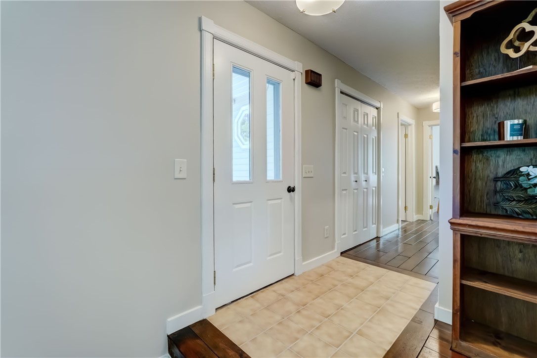 5659 Slocum Road Ontario, NY 14519 - Photo 4 of 41