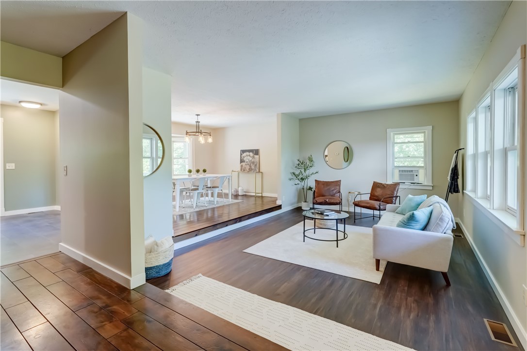 5659 Slocum Road Ontario, NY 14519 - Photo 5 of 41