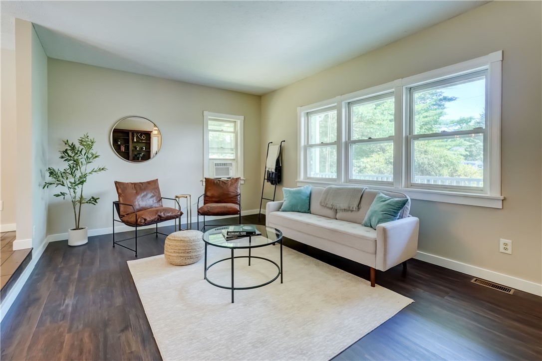 5659 Slocum Road Ontario, NY 14519 - Photo 6 of 41