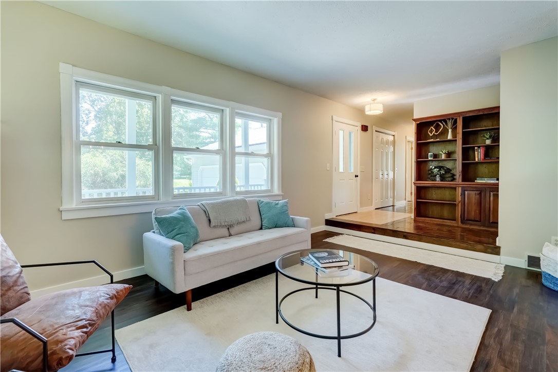 5659 Slocum Road Ontario, NY 14519 - Photo 7 of 41