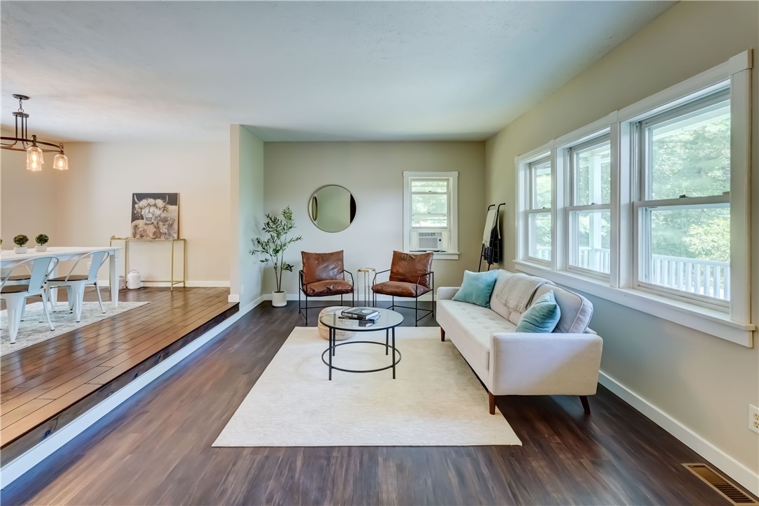 5659 Slocum Road Ontario, NY 14519 - Photo 9 of 41