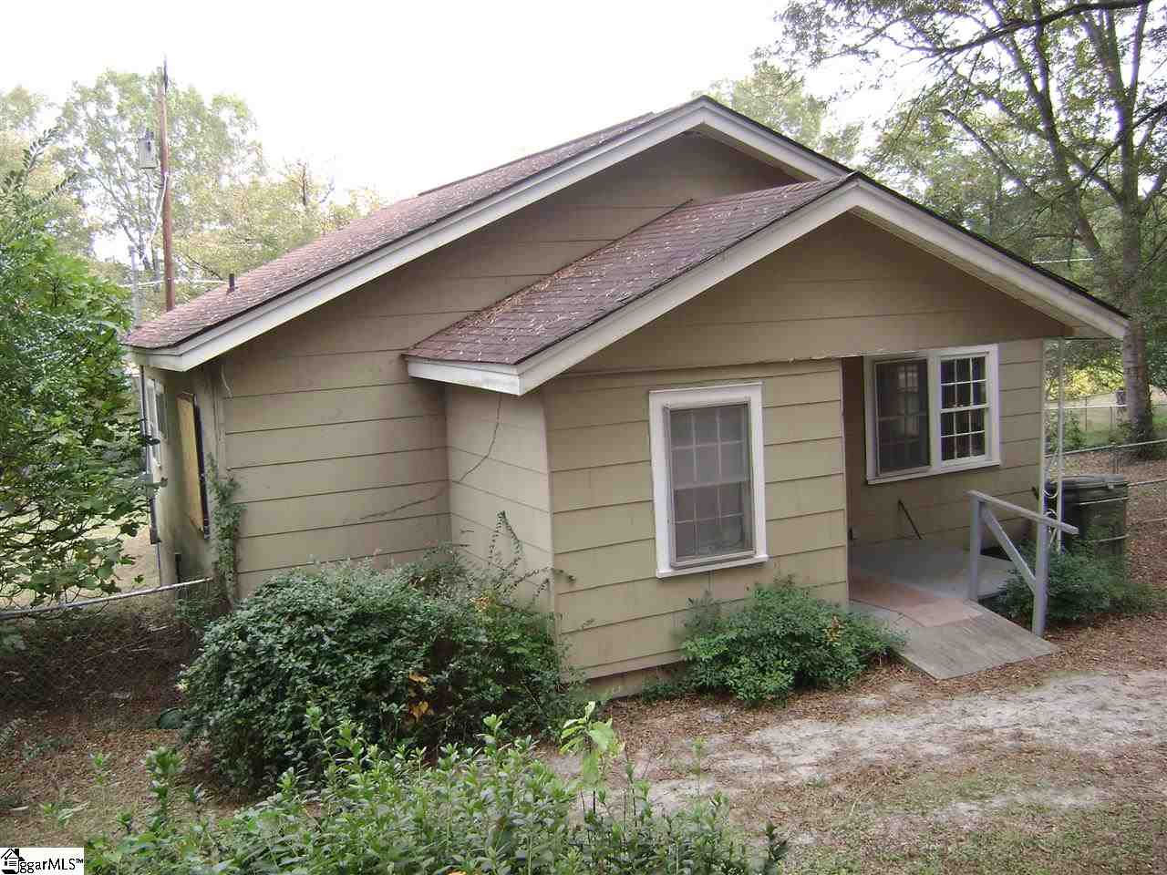 350 Ropp Street Gray Court, SC 29645 - Photo 1 of 1 Gallery Image 1