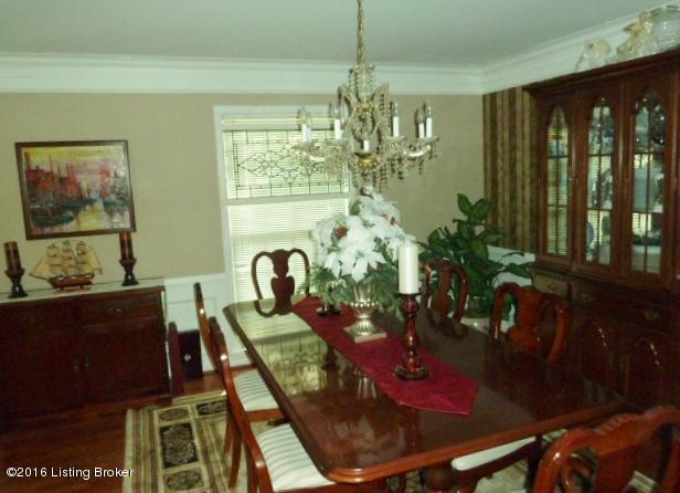 7523 Rockingham Road Prospect, KY 40059 - Photo 8 of 30 2016-10-03 21.32.02