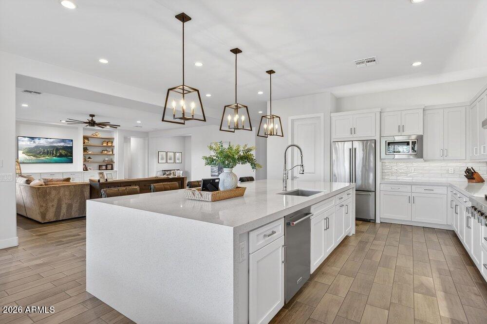 20712 East Marsh Road Queen Creek, AZ 85142 - Photo 13 of 72 013_30-web-or-mls-66-e_marsh_rd_832