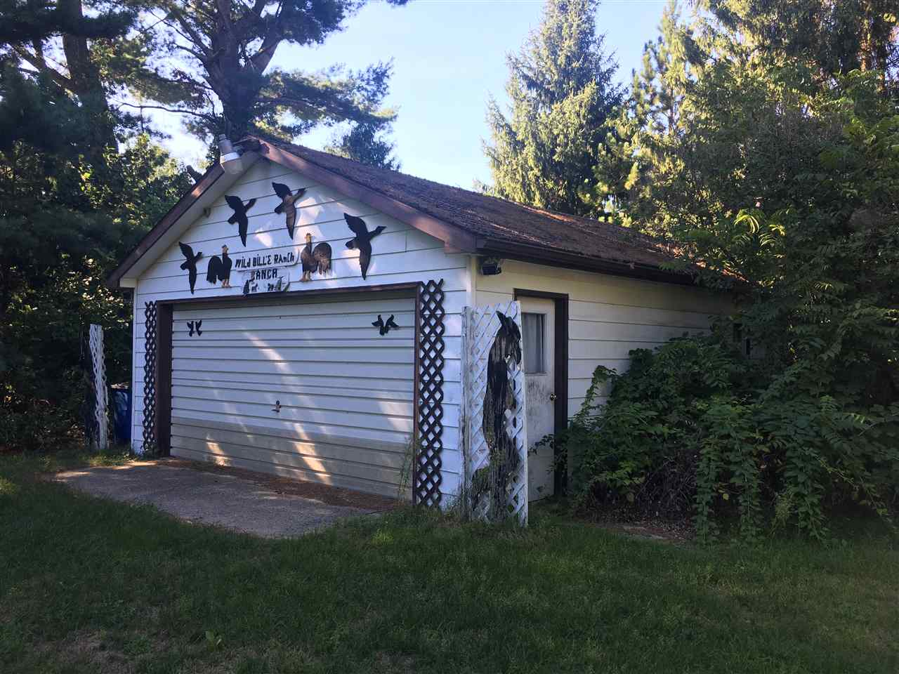 1428 Wyatt Road Standish, MI 48658 - Photo 7 of 41 1879519-6.JPG