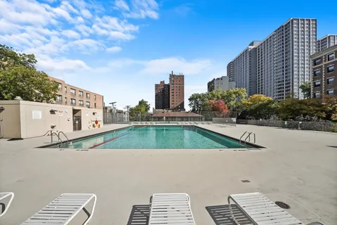 $155,000 | 4343 North Clarendon Avenue, Unit 1408, Chicago, IL 60613