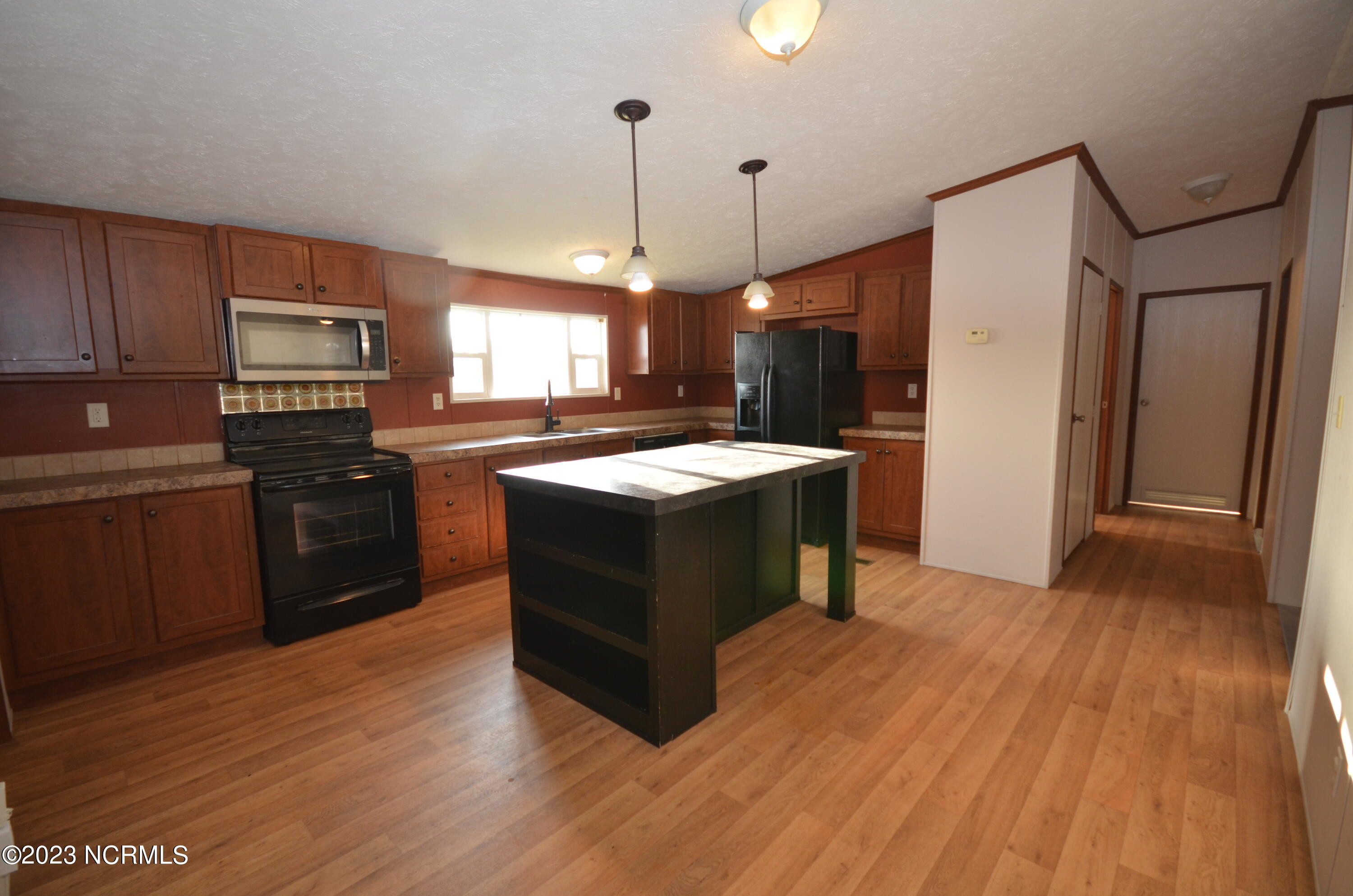 301 Country Pointe Road Pikeville, NC 27863 - Photo 6 of 28 DSC_0642