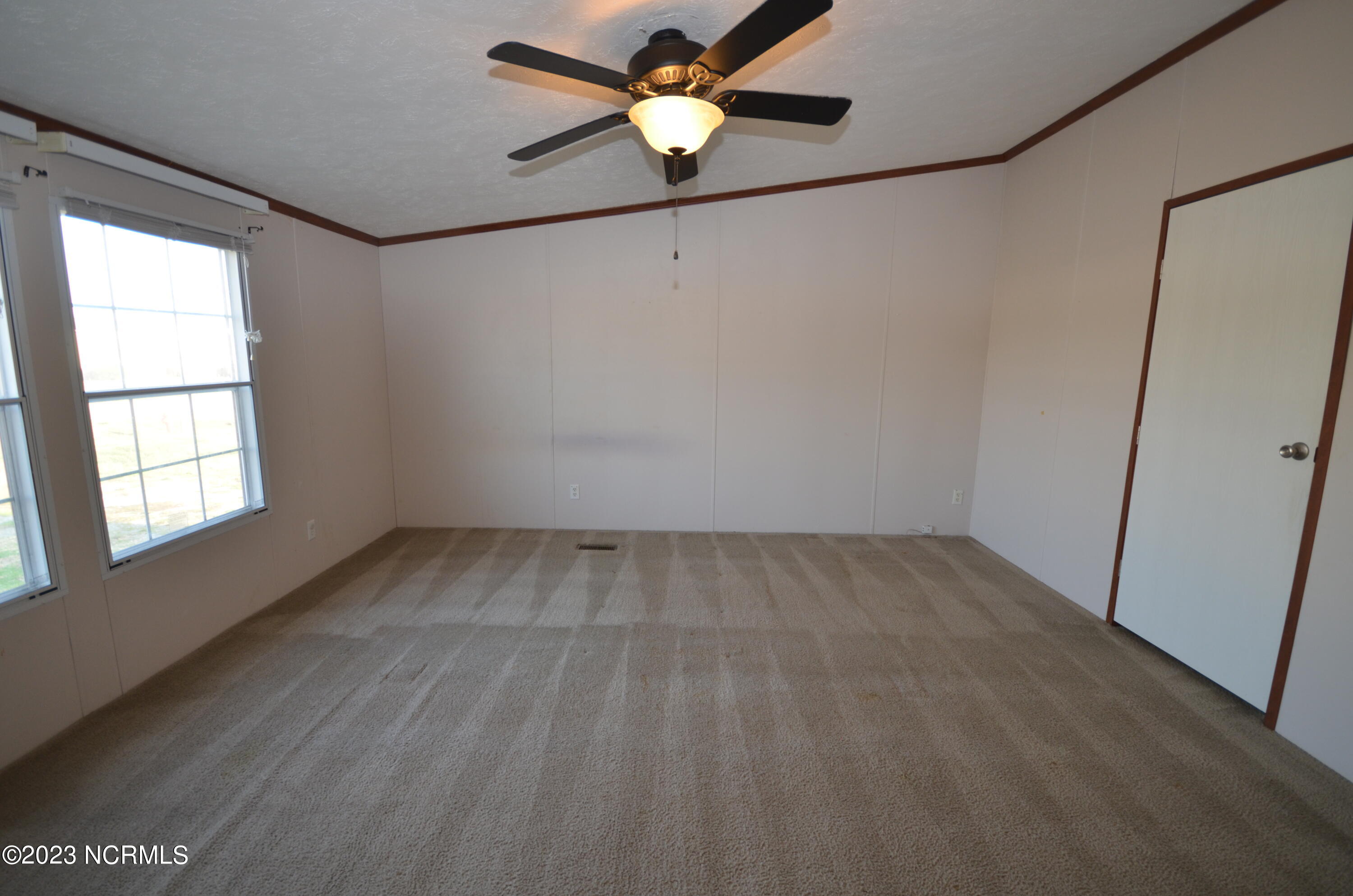 301 Country Pointe Road Pikeville, NC 27863 - Photo 9 of 28 DSC_0648