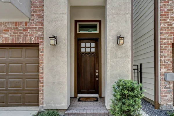 a view of an entryway of house