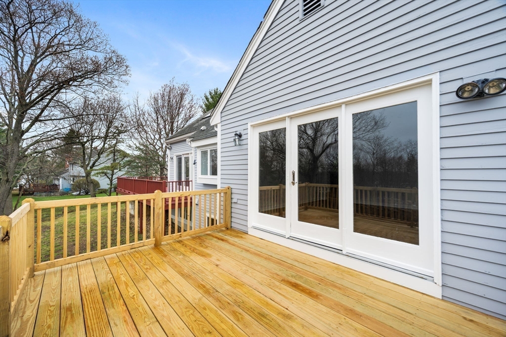 20 Blacksmith Way Saugus, MA 01906 - Photo 15 of 42