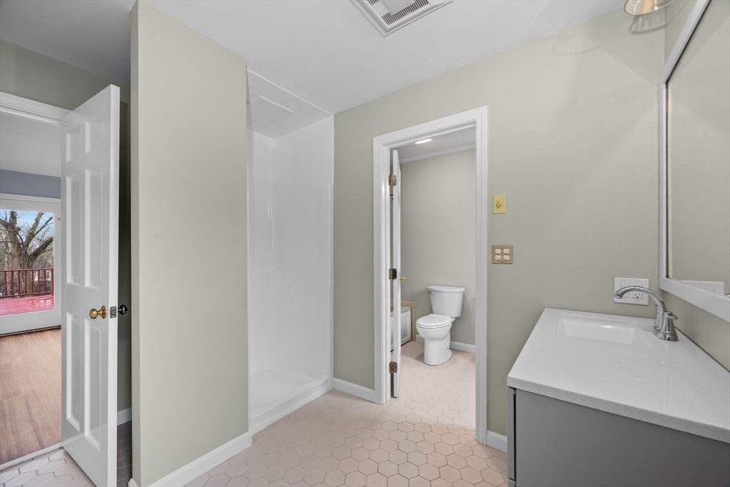 20 Blacksmith Way Saugus, MA 01906 - Photo 20 of 42
