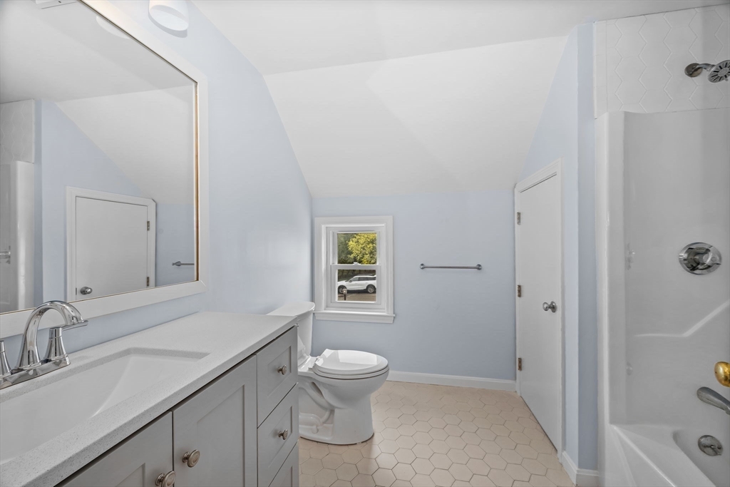 20 Blacksmith Way Saugus, MA 01906 - Photo 28 of 42