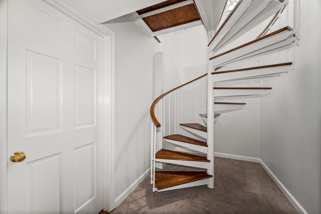 20 Blacksmith Way Saugus, MA 01906 - Photo 33 of 42
