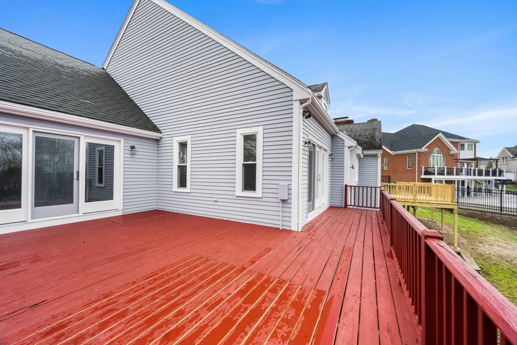 20 Blacksmith Way Saugus, MA 01906 - Photo 8 of 42