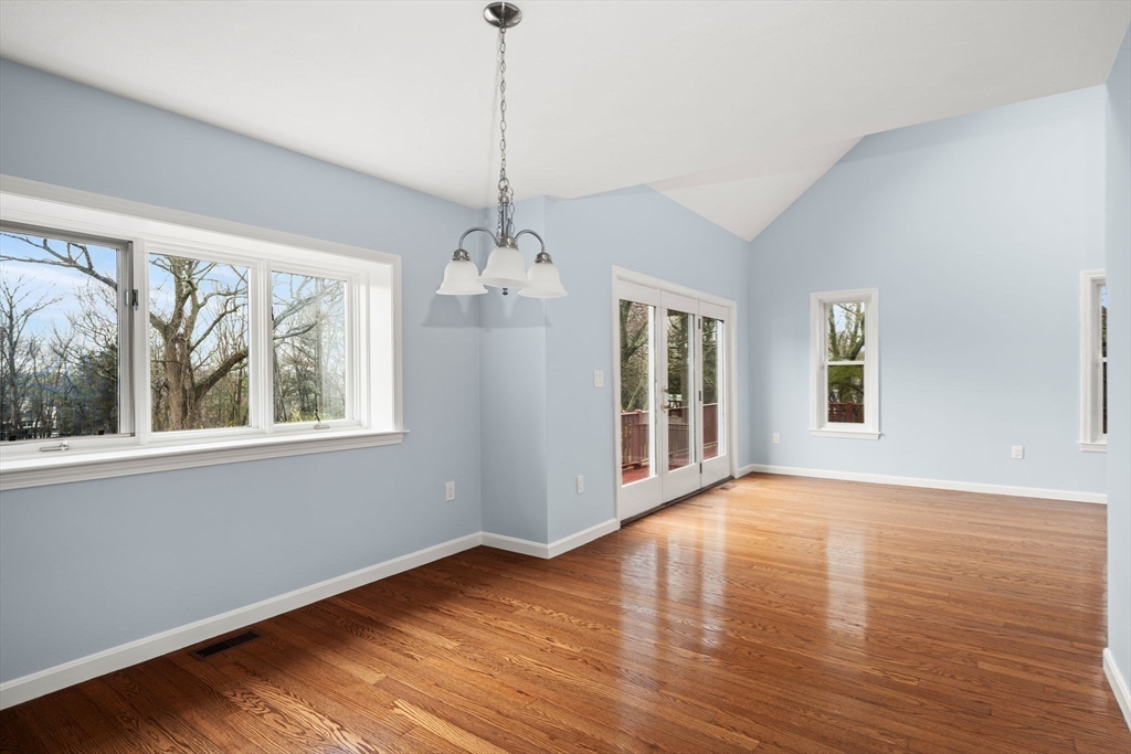 20 Blacksmith Way Saugus, MA 01906 - Photo 10 of 42