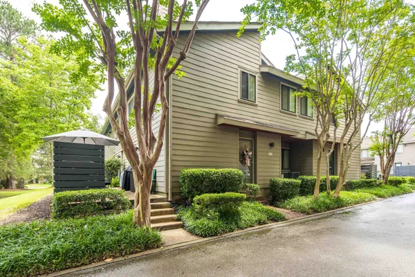 $198,000 | 1812 Crossflower Cove, Unit 100, Germantown, TN 38138