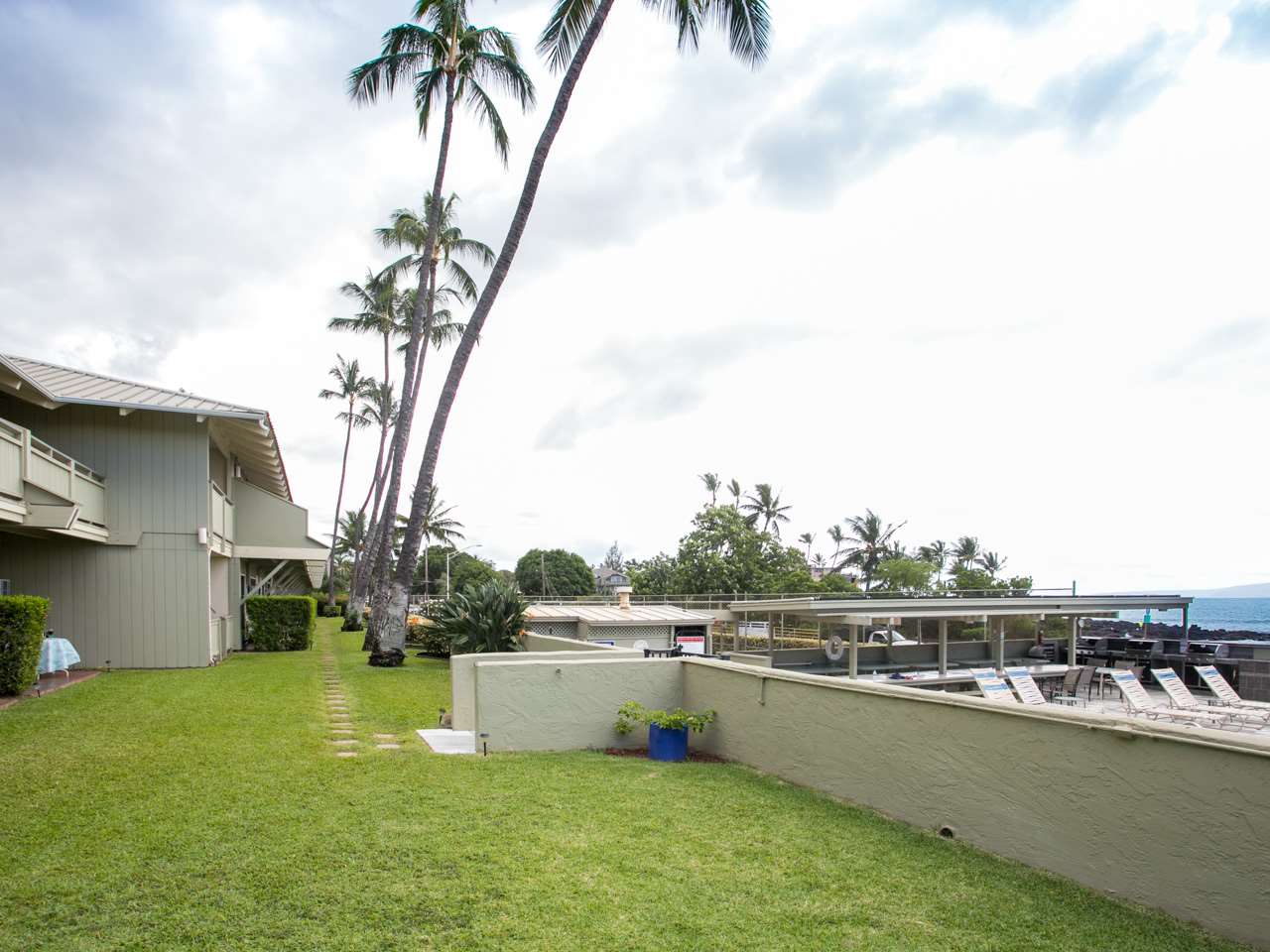 2075 South Kihei Road, Unit 113 Kihei, HI 96753 - Photo 21 of 24 a view of a lake with a house