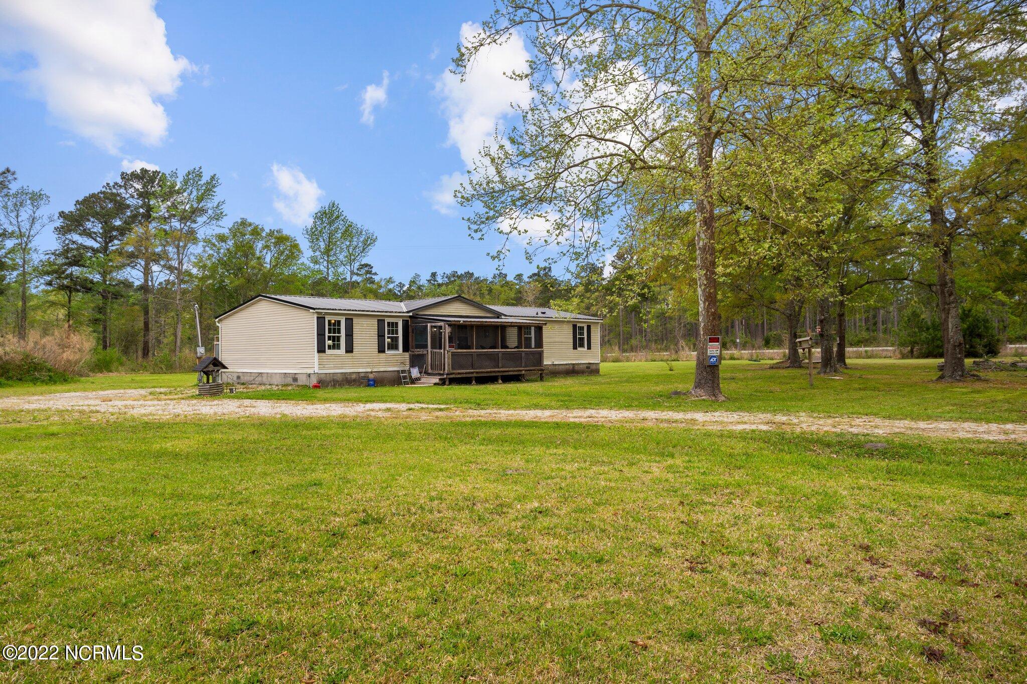 233 High Hill Road Jacksonville, NC 28540 - Photo 3 of 50 23-web-or-mls-DSC08908