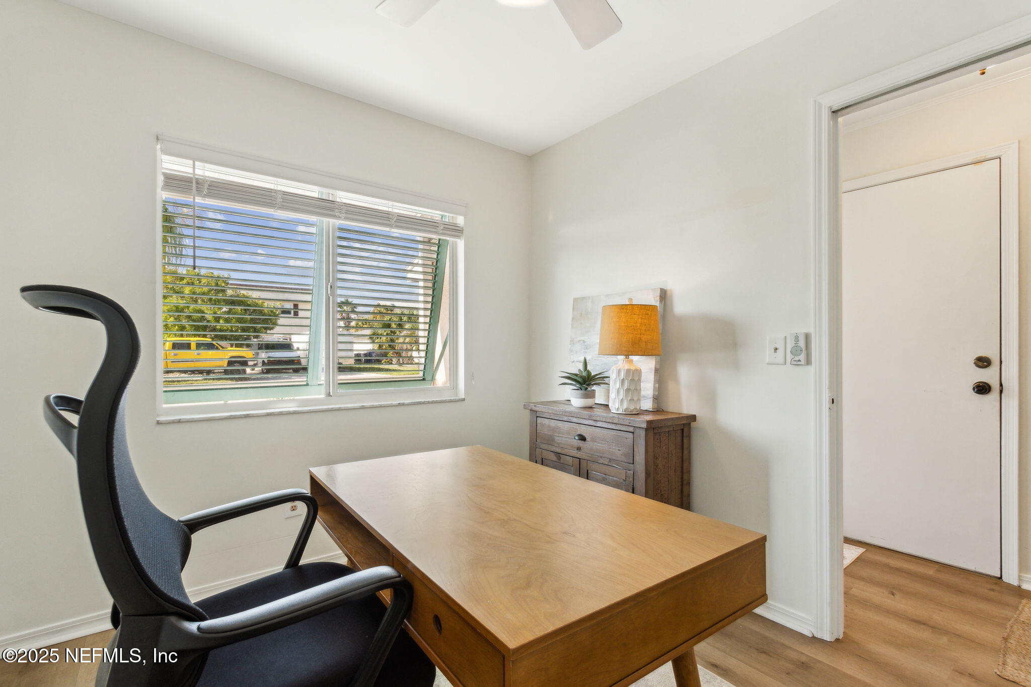 2751 West 5th Street, Unit B Fernandina Beach, FL 32034 - Photo 25 of 61 26-web-or-mls-2751 W 5th St B (33 of 68)