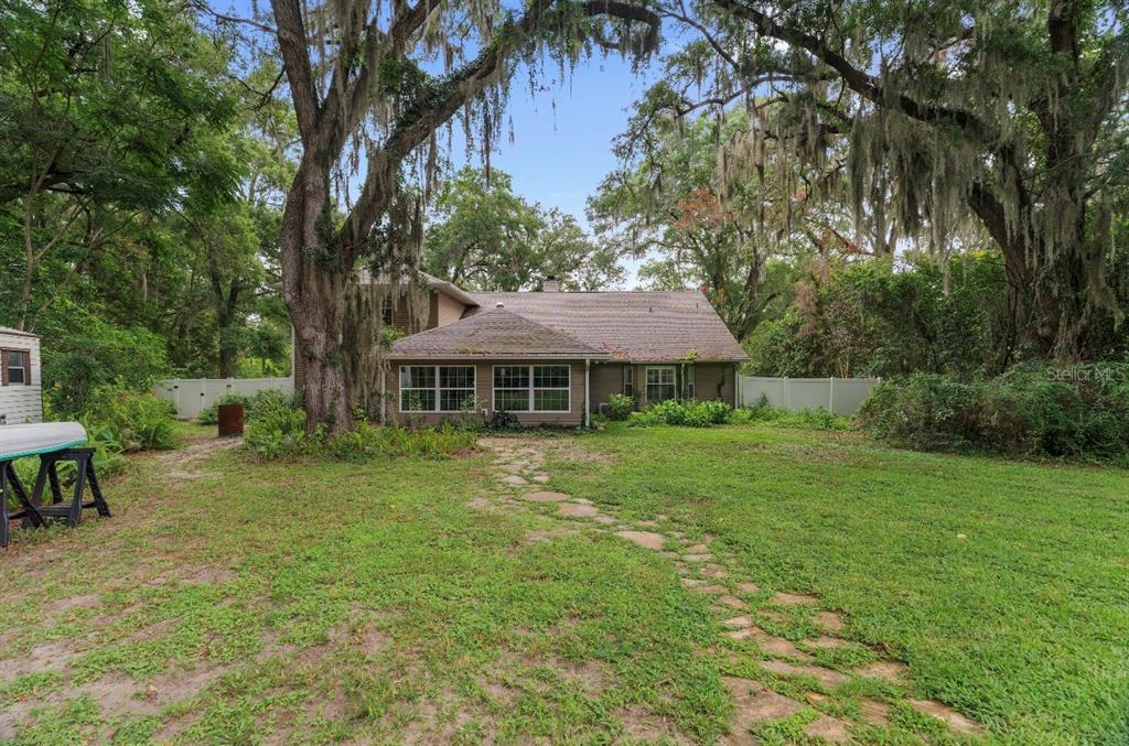 4370 Southeast 26th Terrace Road Ocala, FL 34480 - Photo 8 of 20