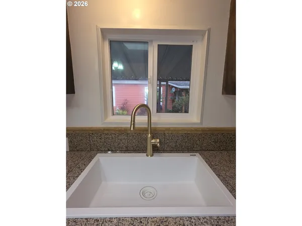 $136,000 | 13115 Southeast Foster Road, Unit 22, Portland, OR 97236