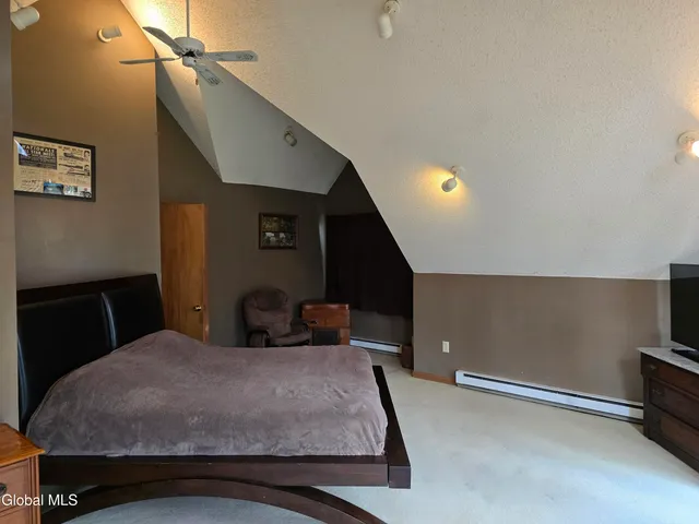 $232,000 | 10 Ridgecrest Way, Whitehall, NY 12887