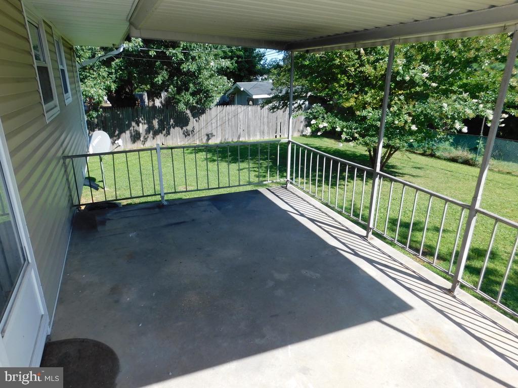 2021 Hanson Road Edgewood, MD 21040 - Photo 22 of 34 Large back porch