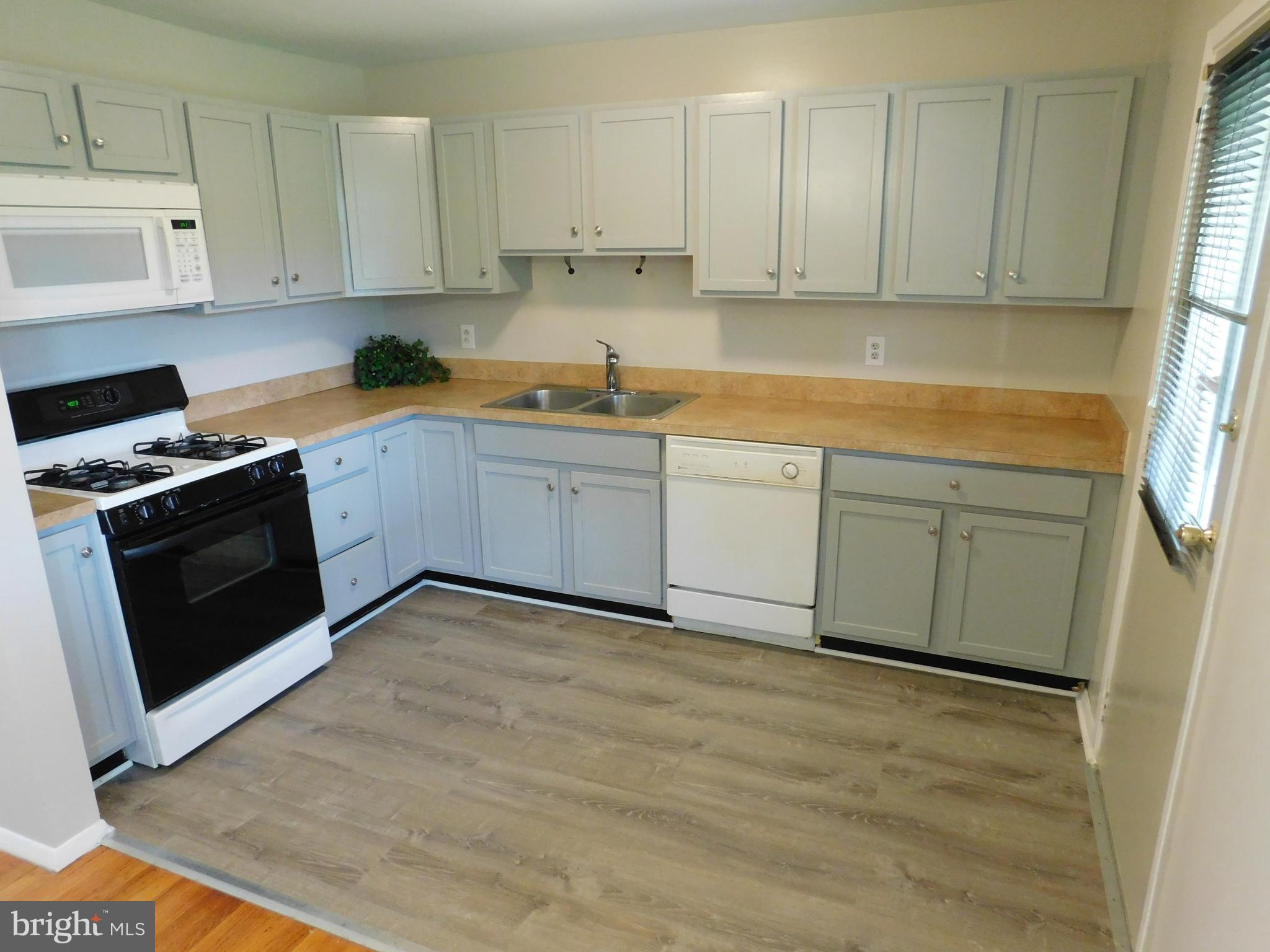 2021 Hanson Road Edgewood, MD 21040 - Photo 8 of 34 Lots of Cabinet Space