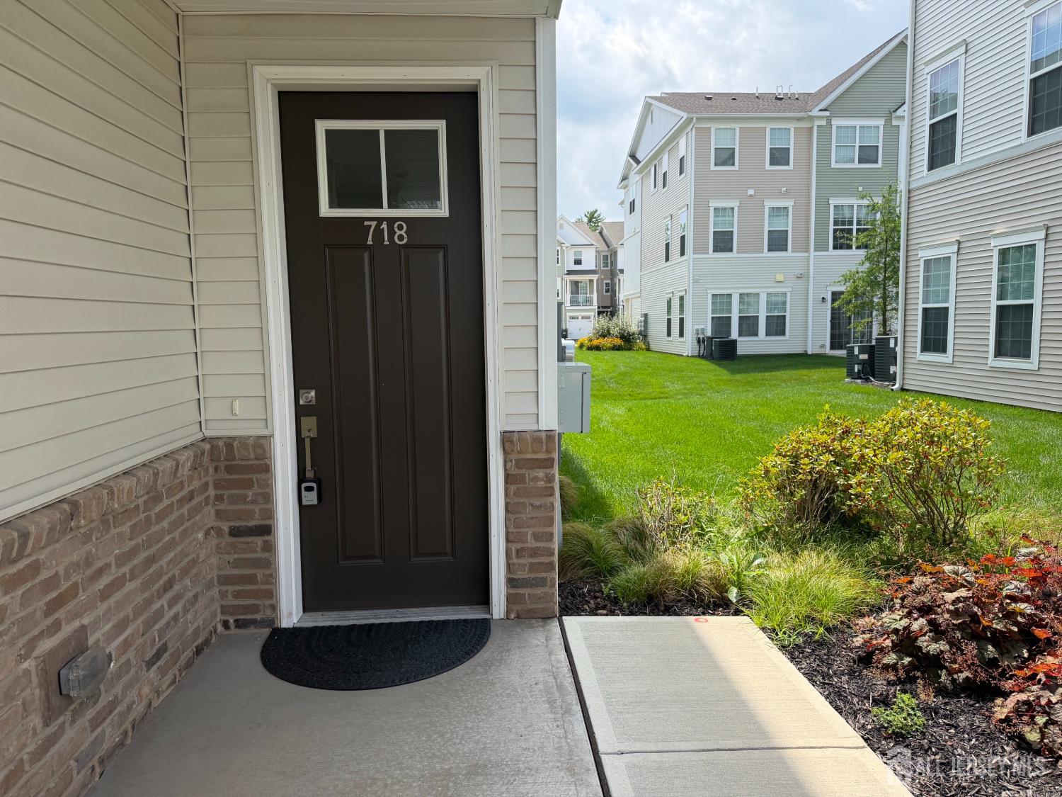 718 Station Road Dunellen, NJ 08812 - Photo 1 of 31 Gallery Image 1
