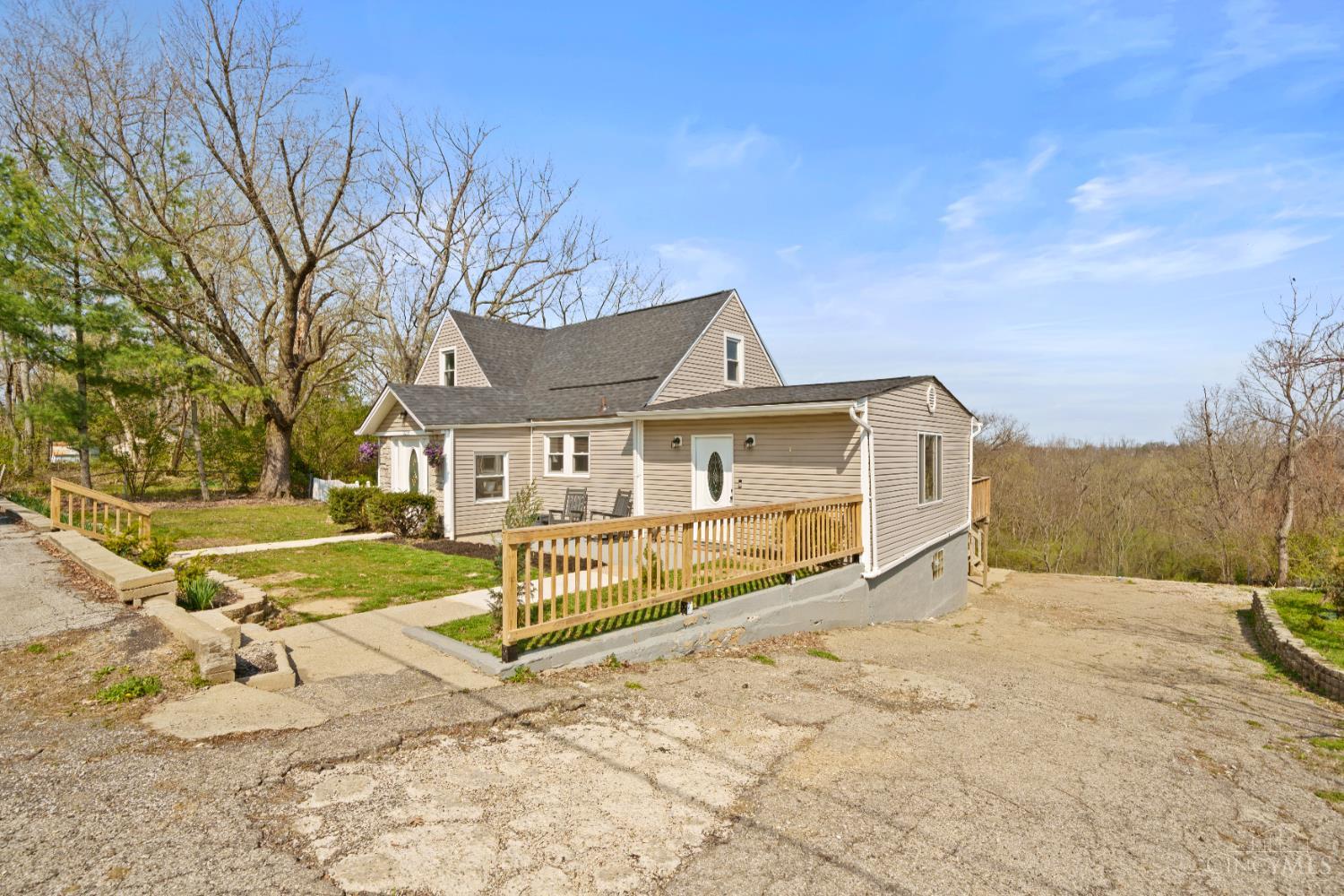 10232 Roppelt Road Cincinnati, OH 45252 - Photo 3 of 43 Gallery Image 3