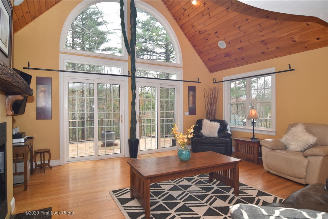 140 Mattity Road North Smithfield, RI 02896 - Photo 6 of 40