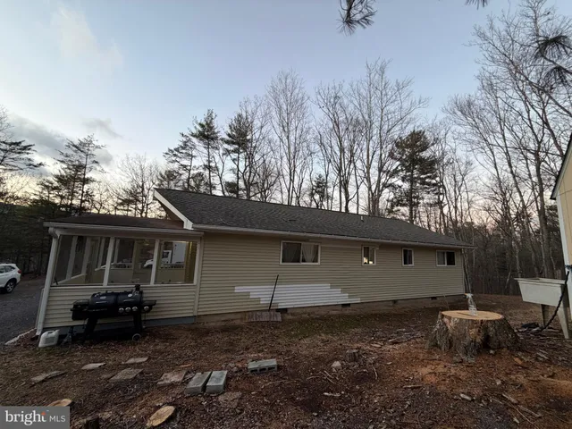 $309,000 | 359 Straton Way, Basye, VA 22842