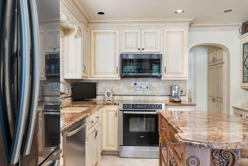 785 Andover Road Mansfield, OH 44907 - Photo 38 of 78 R 785 Andover Rd 0065