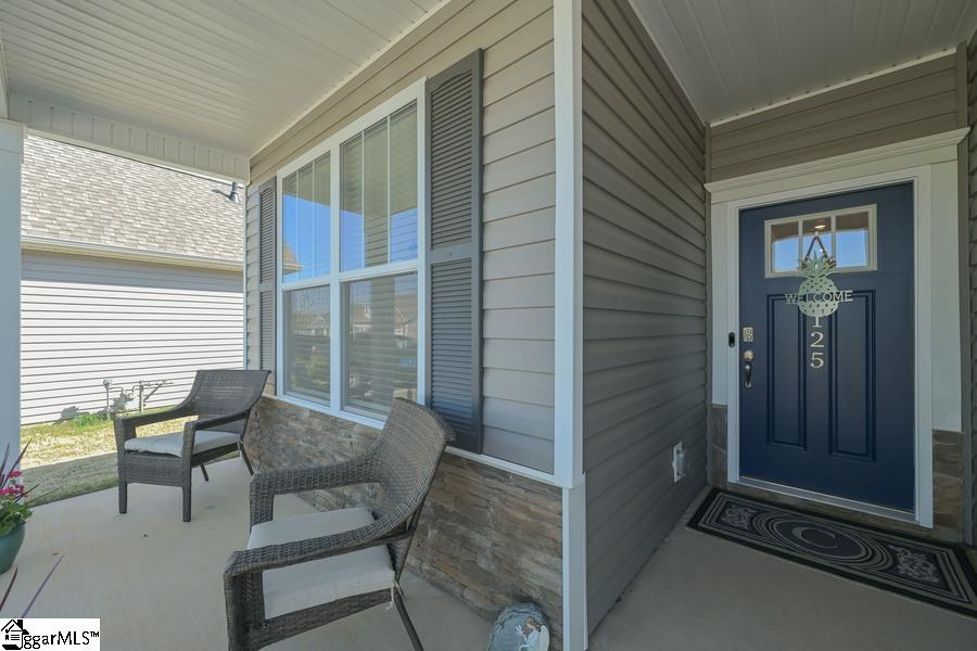 125 Yellow Fox Road Greer, SC 29650 - Photo 3 of 34 Gallery Image 3