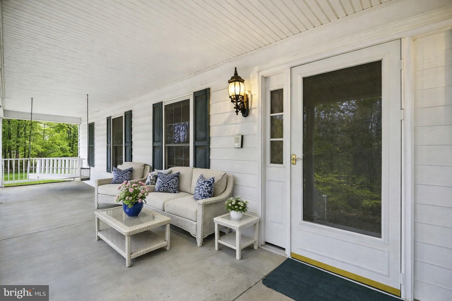 1645 Timber Summit Drive Westminster, MD 21157 - Photo 3 of 65 a living room with furniture and a window