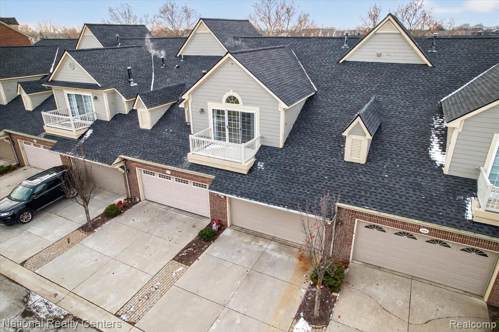 45707 North Stonewood Road Canton, MI 48187 - Photo 4 of 24